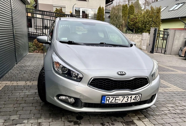 Kia Ceed cena 15900 przebieg: 335000, rok produkcji 2012 z Kraków małe 92